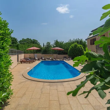 Marea 3 Mit Pool Und Meerblick * Porec