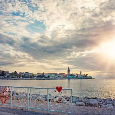 Apartment Marea 3 Mit Pool Und Meerblick Porec